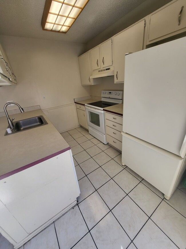 Building Photo - 3501 Imperial Way