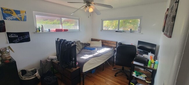 Building Photo - Aug. 2026 Pre-Lease Spacious 5-Bedroom Hom...