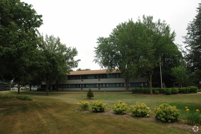 Primary Photo - Nicolet Terrace