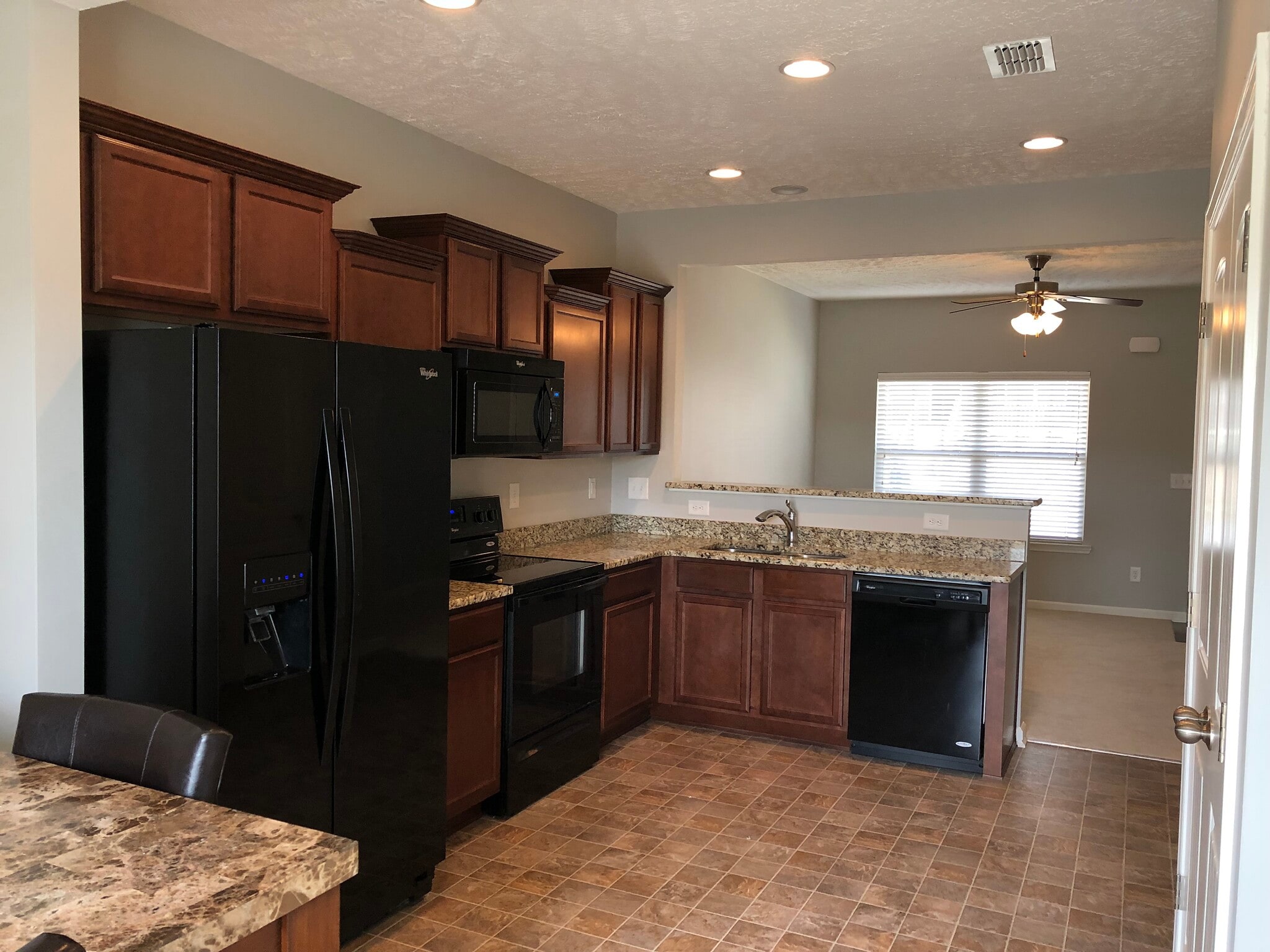 Kitchen - 1514 Sprucedale Dr