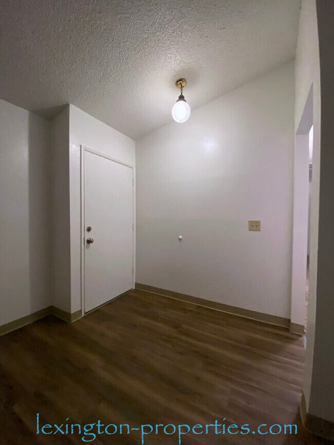Building Photo - Charming 3BD, 1BA, Home with Modern Upgrades in Antelope, CA