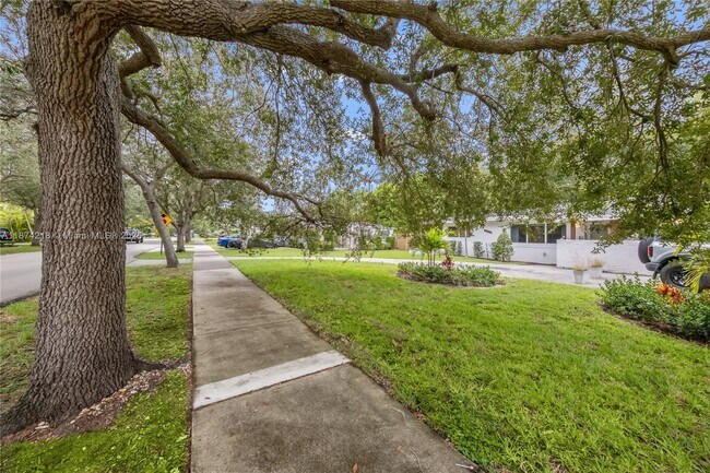 Building Photo - 11725 SW 81st Rd