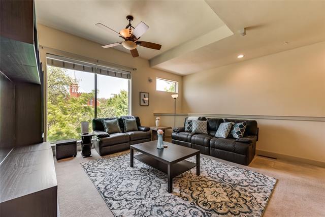 Building Photo - 2718 Floyd St