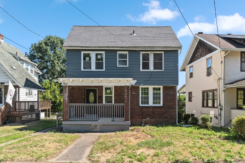 Building Photo - 610 N 6th St