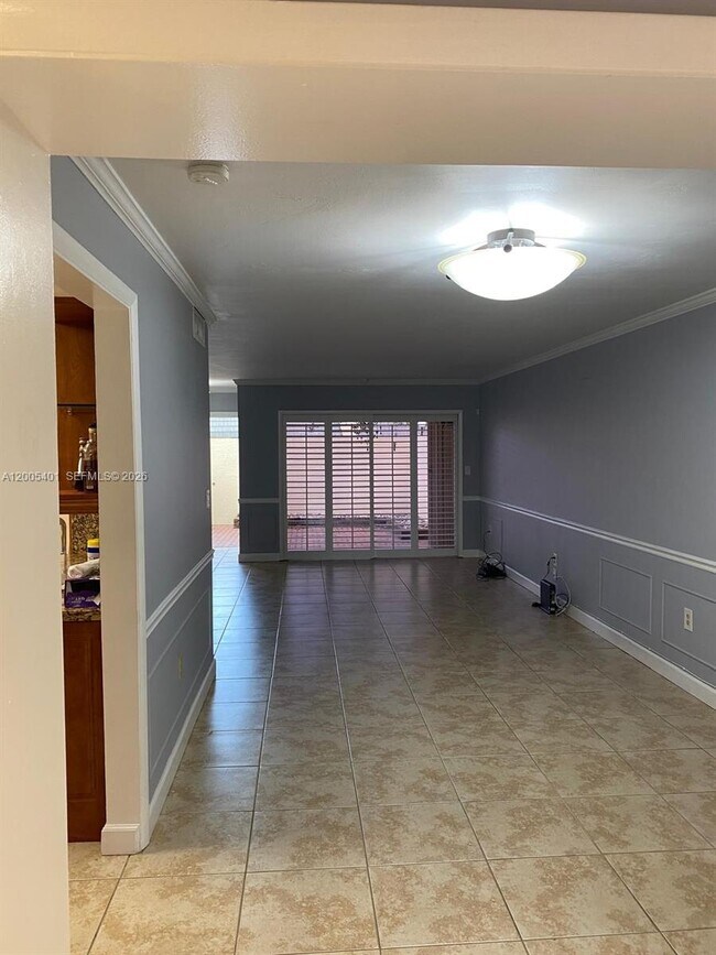 Building Photo - 8761 SW 137th Ave