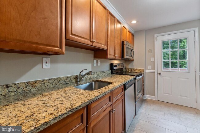 Building Photo - 8454 Rippled Creek Ct