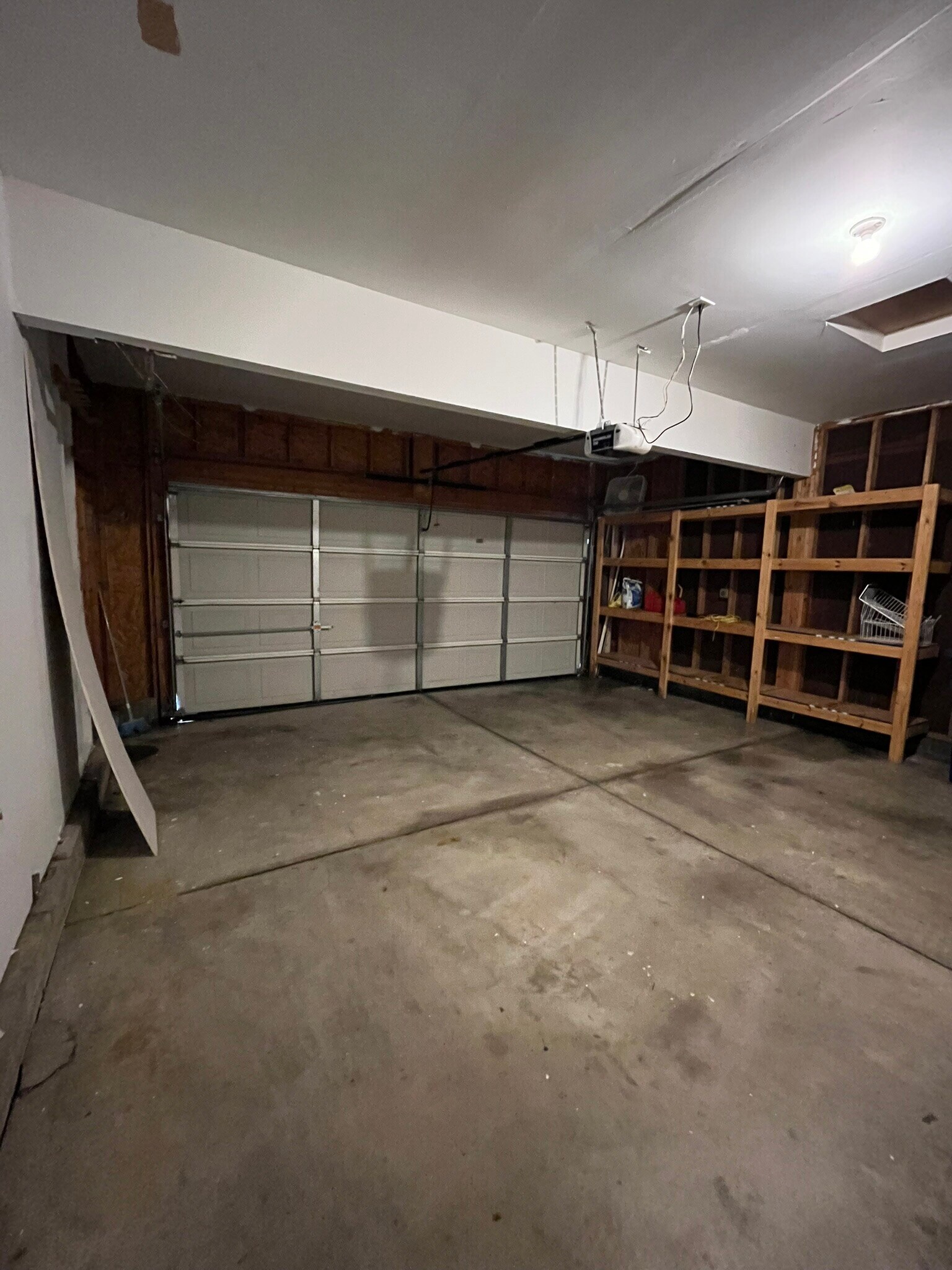 Building Photo - 208 Caswell Dr