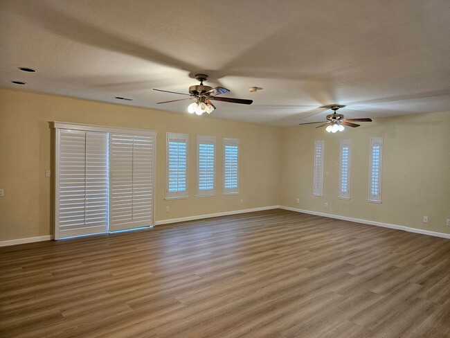 Building Photo - Spacious 4-Bedroom Home on the El Cerrito ...