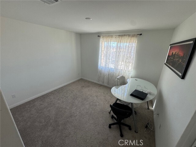 Building Photo - 4515 Bandon Ave