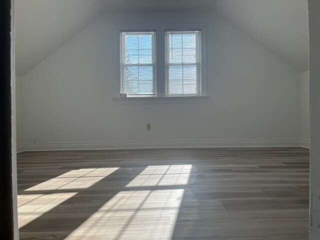 Building Photo - 1216 W 31st St