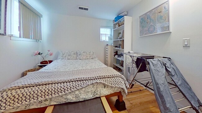 Building Photo - 2613 N Halsted St