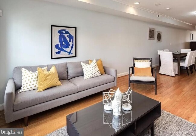 Building Photo - 1612 5th St NW