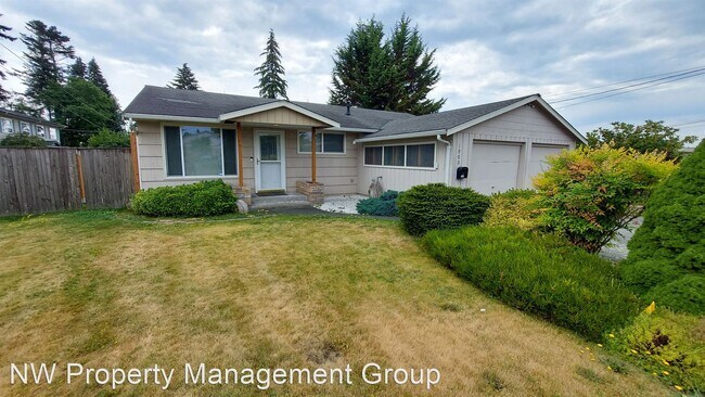Primary Photo - 3 br, 2 bath House - 1900 72nd Street NE