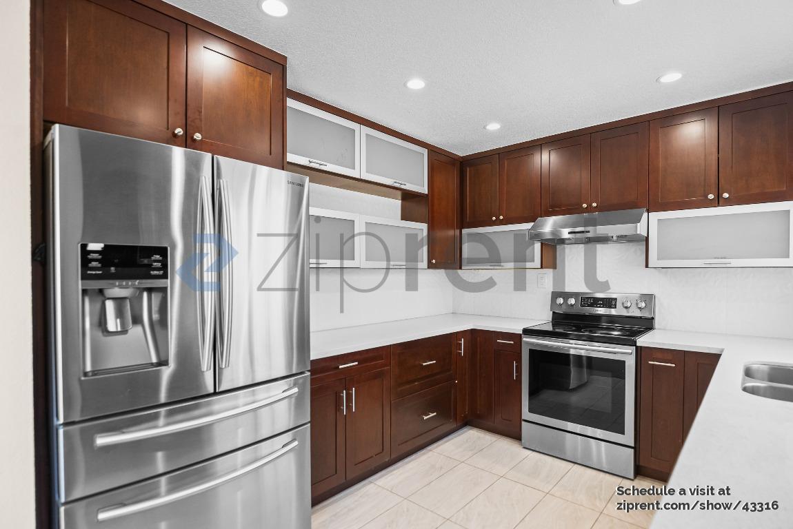 Building Photo - 33525 Bardolph Cir