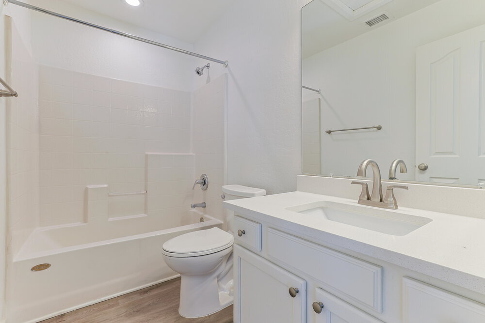 Building Photo - 3719 E Inverness Ave