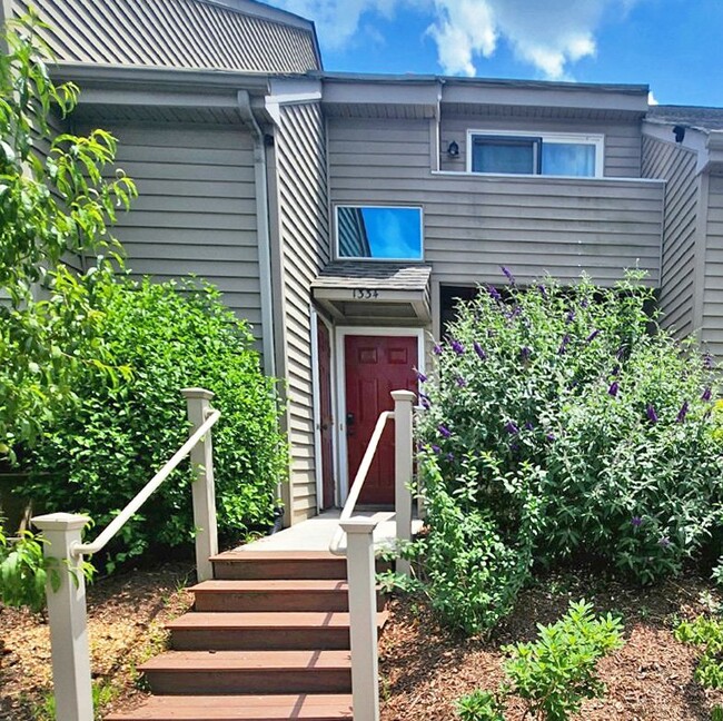 Building Photo - "Rent a room in this 4-Bedroom Furnished T...