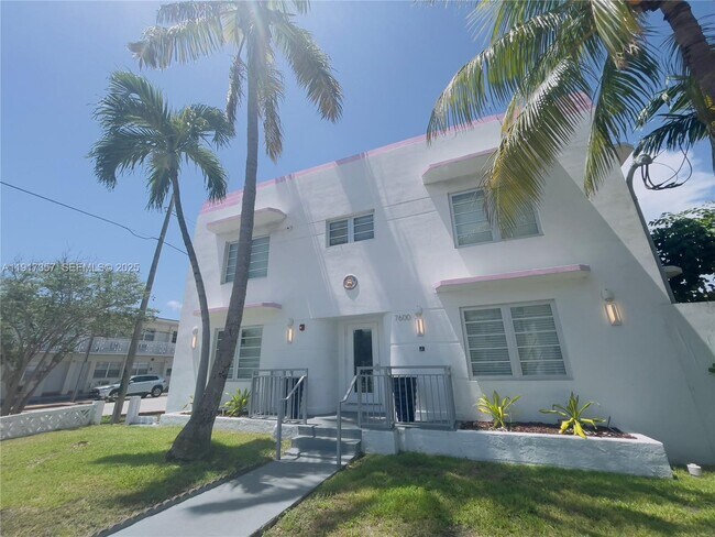 Building Photo - 7600 Harding Ave