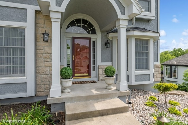 Building Photo - 9669 Cailler Dr