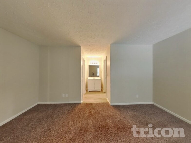 Building Photo - 6907 Tartan Ct