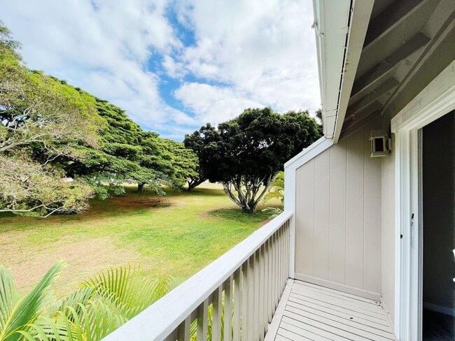 Building Photo - Pet Friendly Kaneohe Townhouse with A/C