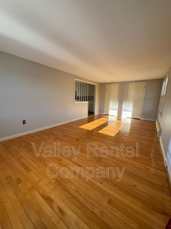 Building Photo - 64 Lyman St