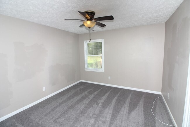Building Photo - 5827 Hibernia Dr