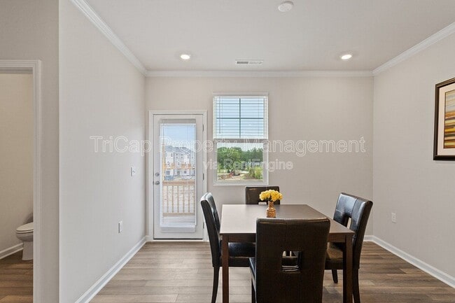 Building Photo - 1721 Chirping Trl