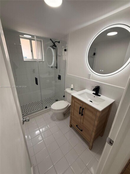 Building Photo - 3262 W 70th St