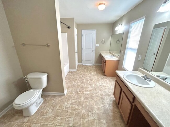 Building Photo - Time Limited Special Read More in Description!-Charming 3 -bedroom Home with a move in special-$3...