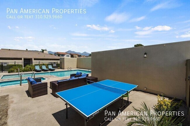 Building Photo - 440 Vista Dr