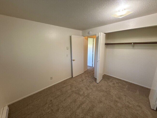Building Photo - 3792 Iberis St NE