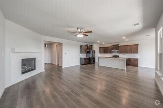 Building Photo - 1221 Coralberry Dr