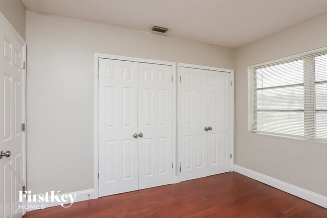 Building Photo - 3460 NW 1st St