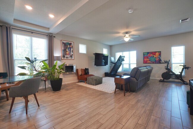 Building Photo - 5501 Charles Merle Dr.