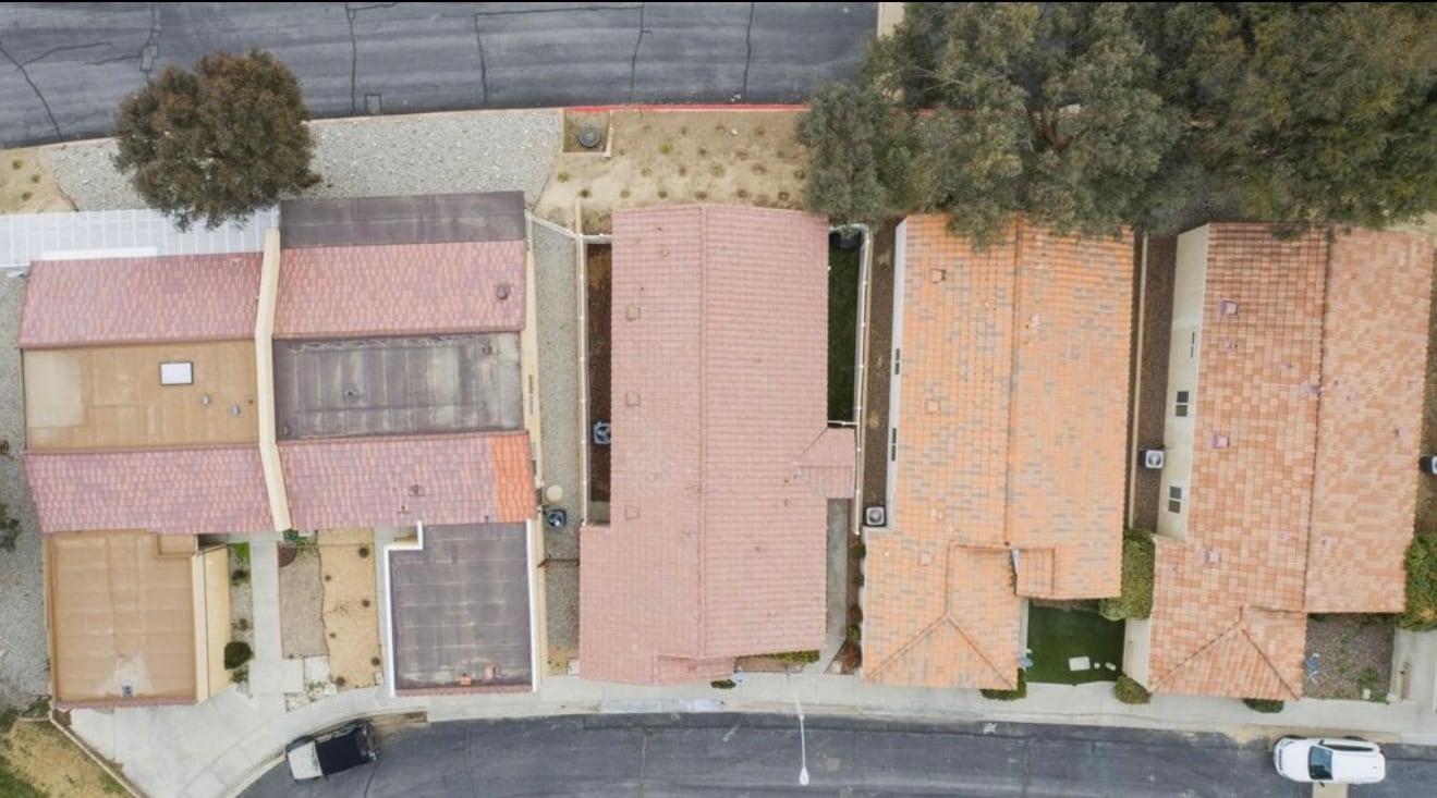 Building Photo - 2408 W Valley Vis