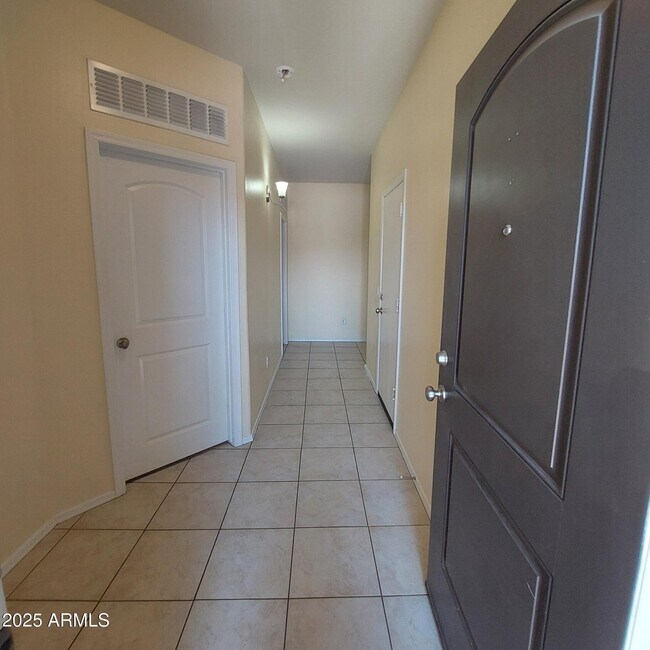 Building Photo - 25322 W Carson Dr