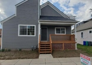 Building Photo - BOISE CONTEMPORARY BUNGALOW