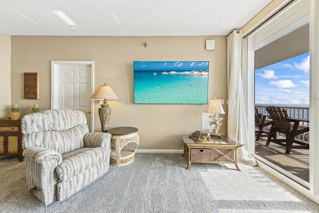 Building Photo - 527 Beach Club Trail