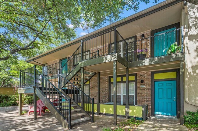 Building Photo - 7685 Northcross Dr