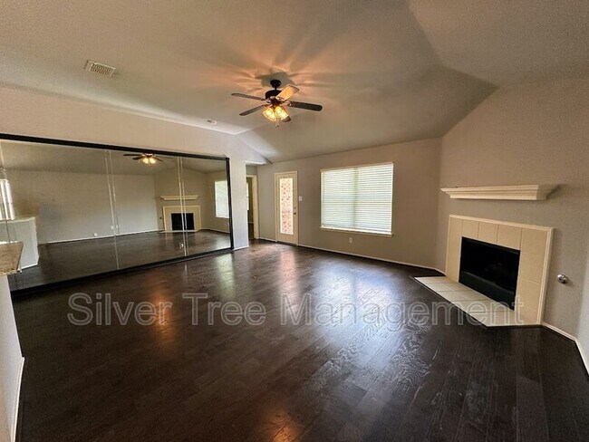 Building Photo - 10316 Lake Terrace