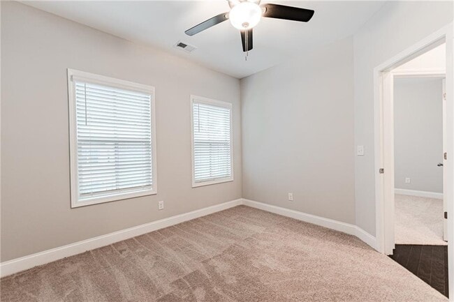 Building Photo - 3634 Via Nuova Ln