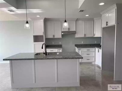 Building Photo - 2933 Zeb Dr