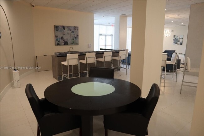 Building Photo - 3001 S Ocean Dr