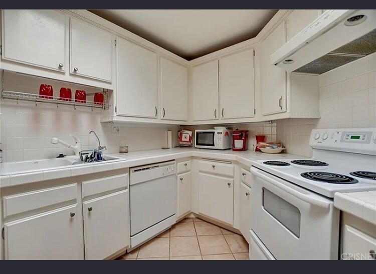 Building Photo - 4210 Via Arbolada