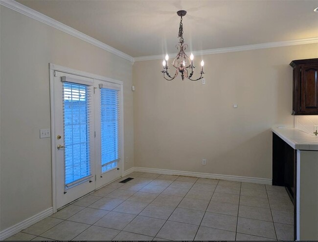 Building Photo - 214 Boulevard Du Lac