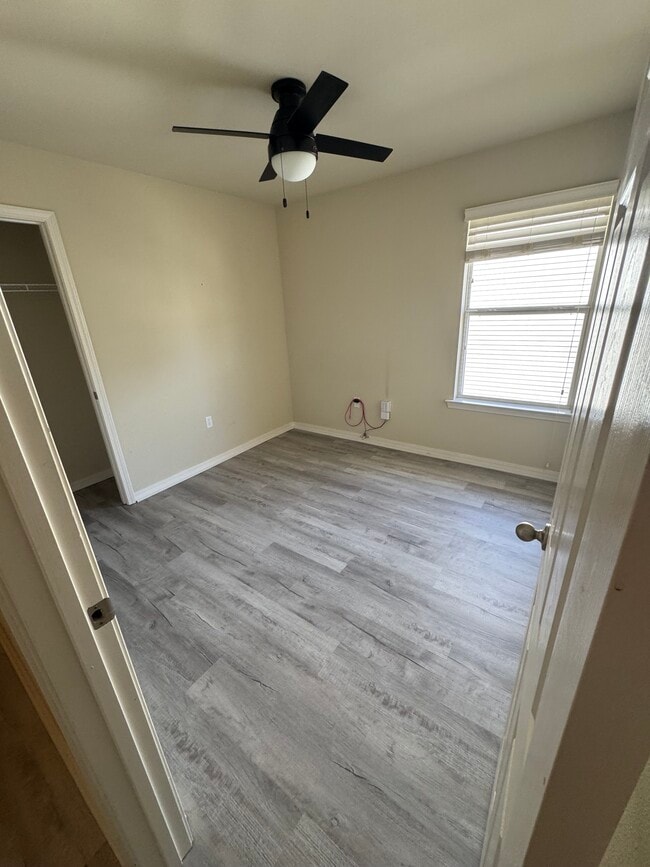 Building Photo - 3061 Dundee Loop S