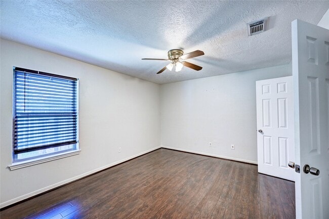 Building Photo - 5103 Temple Bell Dr