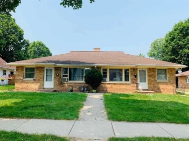 Primary Photo - 848/850 15th Avenue - 850