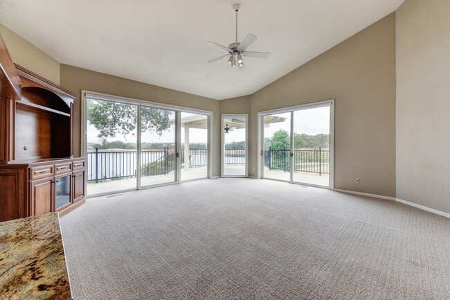 Building Photo - 6533 Chesbro Cir