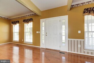 Building Photo - 2768 Myrtlewood Dr